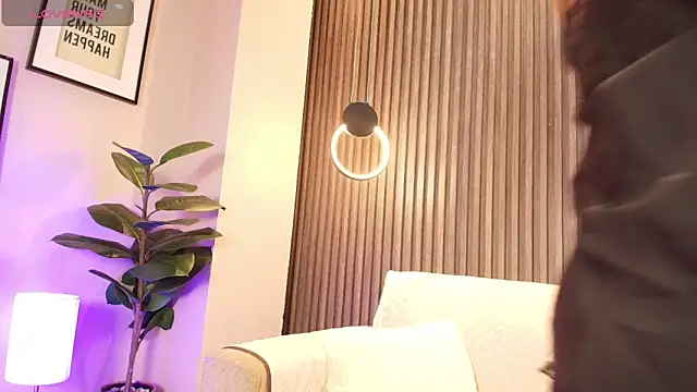 alana rossetti online show from April 20, 12:30 pm