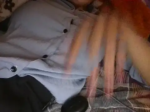 Snapshot of AKANSHA_7 chatting on November 6, 7:42 am AKANSHA 7 online show from November 6, 7:42 am