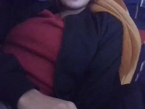 Snapshot of AKANSHA_7 chatting on November 25, 7:41 am AKANSHA 7 online show from November 25, 7:41 am