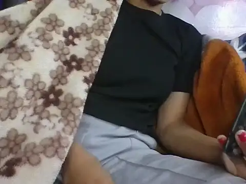 Snapshot of AKANSHA_7 chatting on December 17, 3:29 pm AKANSHA 7 online show from December 17, 3:29 pm