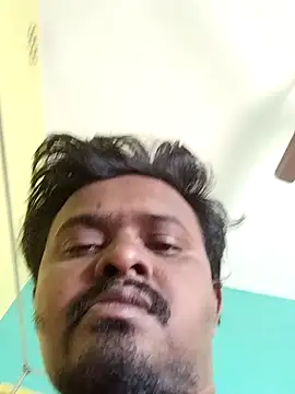 Snapshot of kingg4545 chatting on November 27, 4:25 am kingg4545 online show from November 27, 4:25 am