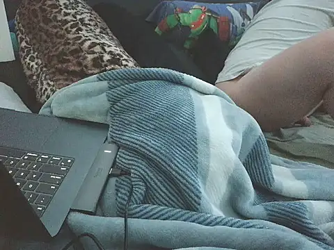 JuiicyASIAN online show from November 21, 10:14 am