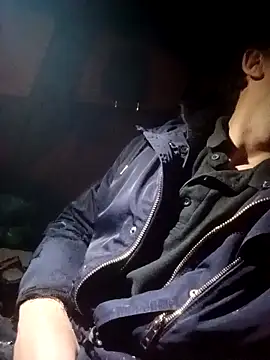 Snapshot of petxxl chatting on December 1, 3:55 am petxxl online show from December 1, 3:55 am