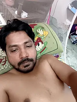 Snapshot of PARTHI012025 chatting on April 19, 3:55 pm PARTHI012025 online show from April 19, 3:55 pm