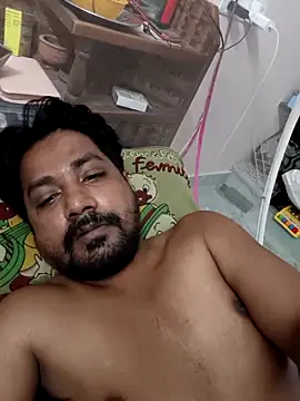 Snapshot of PARTHI012025 chatting on April 28, 2:22 pm PARTHI012025 online show from April 28, 2:22 pm