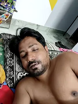 Snapshot of PARTHI012025 chatting on May 3, 4:57 pm PARTHI012025 online show from May 3, 4:57 pm