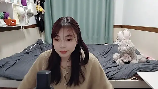 Snapshot of Song_99 chatting on February 7, 2:26 pm Song 99 online show from February 7, 2:26 pm