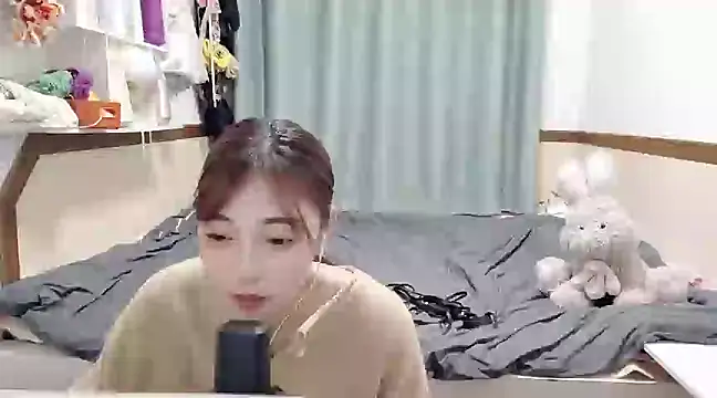 Snapshot of Song_99 chatting on February 7, 5:29 pm Song 99 online show from February 7, 5:29 pm