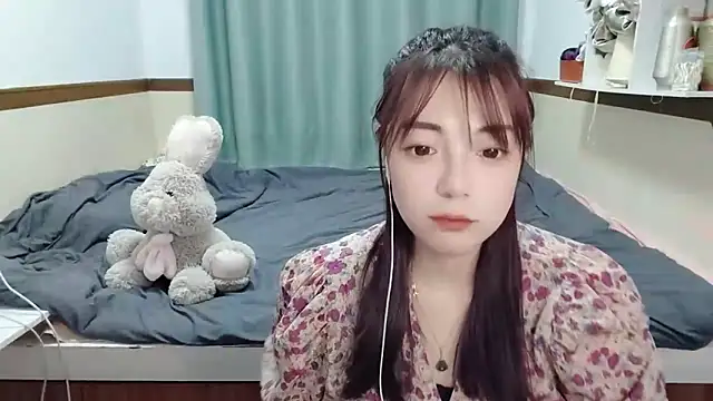 Snapshot of Song_99 chatting on February 10, 4:04 pm Song 99 online show from February 10, 4:04 pm