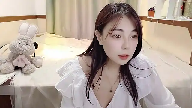 Snapshot of Song_99 chatting on February 11, 2:46 pm Song 99 online show from February 11, 2:46 pm