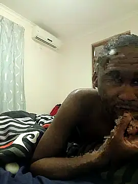 Snapshot of babyboy_tee chatting on October 2, 12:50 am babyboy tee online show from October 2, 12:50 am