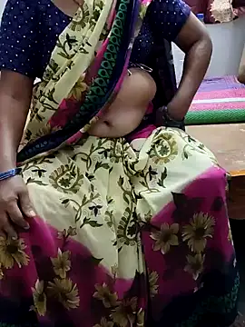 Snapshot of laxmitelugu78 chatting on January 27, 6:52 pm laxmitelugu78 online show from January 27, 6:52 pm