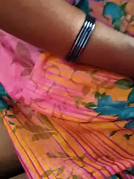 Snapshot of laxmitelugu78 chatting on January 29, 3:54 am laxmitelugu78 online show from January 29, 3:54 am