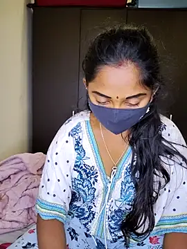 Snapshot of smiley_telugu chatting on November 9, 4:44 am smiley telugu online show from November 9, 4:44 am