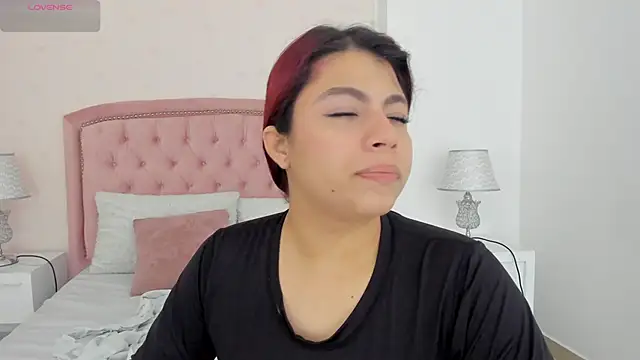 Snapshot of Kendall__Fox chatting on November 22, 6:56 am Kendall Fox online show from November 22, 6:56 am