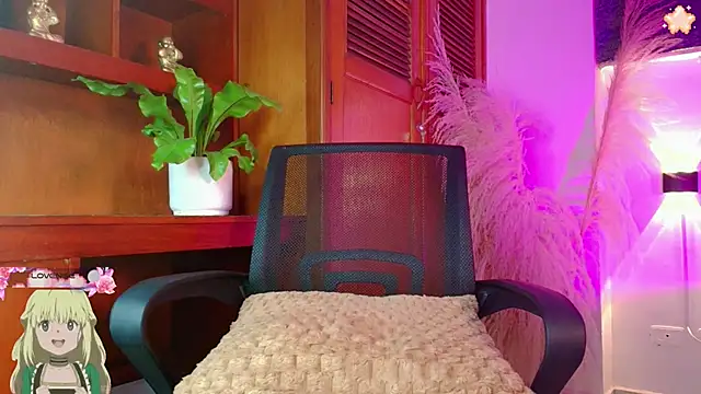 Snapshot of REBECA_VALENTINE chatting on March 9, 3:22 am REBECA VALENTINE online show from March 9, 3:22 am