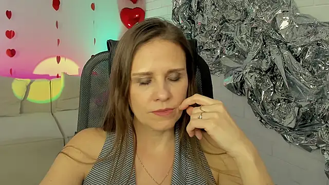 EmiliaBedy online show from February 18, 3:21 pm