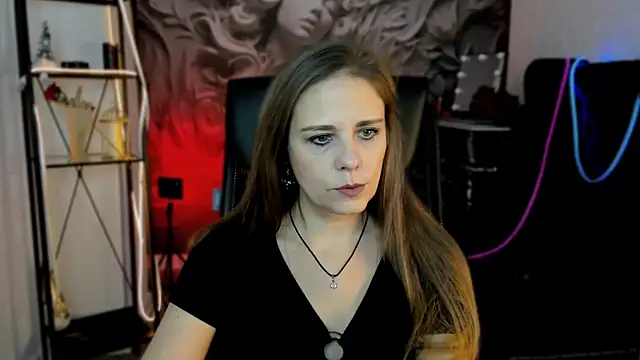 EmiliaBedy online show from March 10, 7:10 am