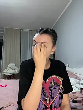 Snapshot of bunnythetailor chatting on November 5, 8:53 pm bunnythetailor online show from November 5, 8:53 pm