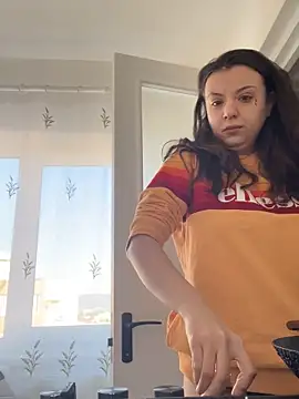 Snapshot of bunnythetailor chatting on December 14, 12:21 pm bunnythetailor online show from December 14, 12:21 pm