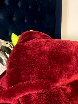 Boneca25 online show from October 18, 6:37 am