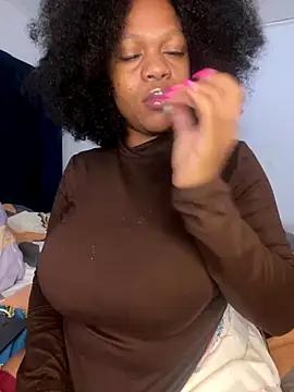 Boneca25 online show from October 22, 6:02 am