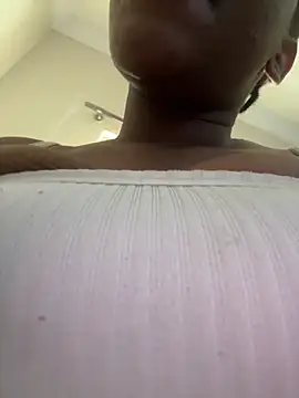 Boneca25 online show from February 9, 9:57 am