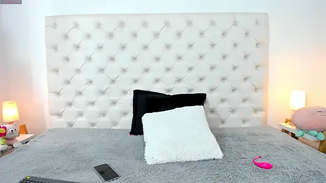 esmeralda06 online show from March 4, 3:15 pm