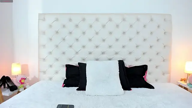 esmeralda06 online show from March 21, 12:06 pm