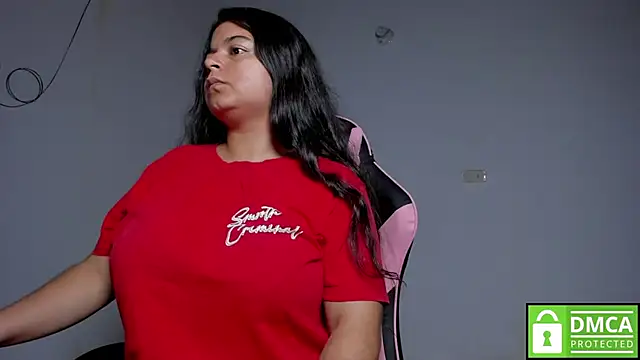 Snapshot of Little_Shaara chatting on October 9, 8:45 am Little Shaara online show from October 9, 8:45 am