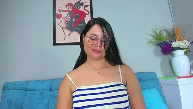 evaa greey online show from October 18, 8:09 pm