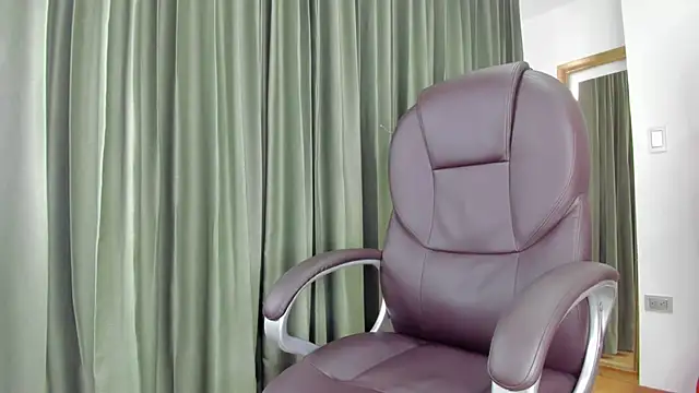 Tombarden online show from March 18, 6:59 pm