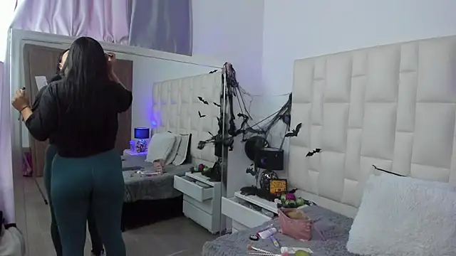 Ariana rouse online show from October 27, 4:11 pm