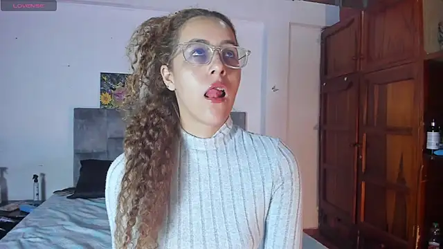 Isangel  online show from September 17, 3:52 am