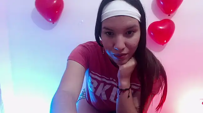 Snapshot of samathasexx chatting on February 19, 4:12 am samathasexx online show from February 19, 4:12 am