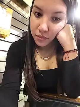 Snapshot of samathasexx chatting on March 3, 1:21 am samathasexx online show from March 3, 1:21 am