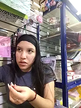 Snapshot of samathasexx chatting on March 10, 12:29 am samathasexx online show from March 10, 12:29 am