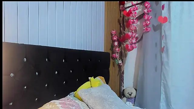 vicky  skinny 1 online show from February 25, 11:52 am