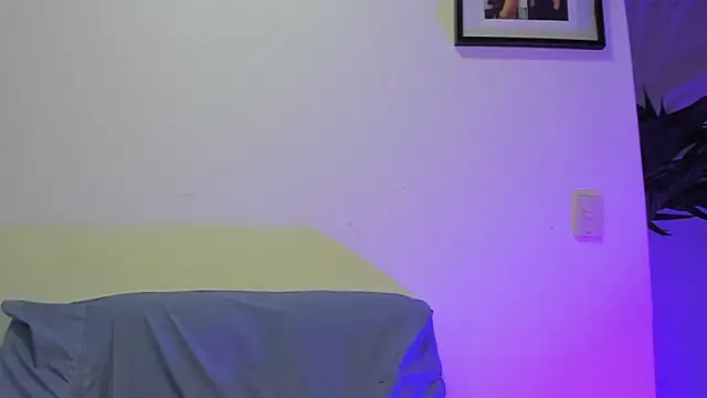 vicky  skinny 1 online show from March 8, 12:09 pm