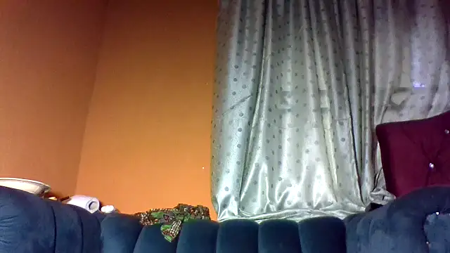 Snapshot of philippiano33 chatting on November 13, 3:33 pm philippiano33 online show from November 13, 3:33 pm