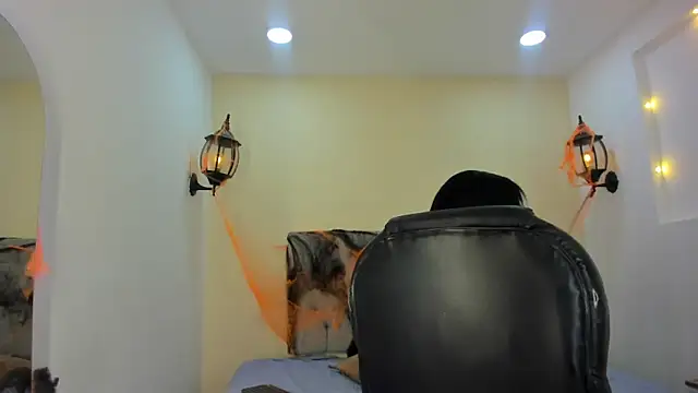 Snapshot of Dakkota_Fox chatting on October 23, 9:24 pm Dakkota Fox online show from October 23, 9:24 pm