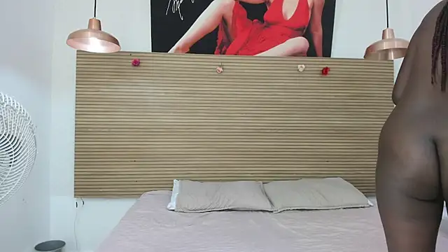 Snapshot of Dakkota_Fox chatting on November 15, 9:00 pm Dakkota Fox online show from November 15, 9:00 pm