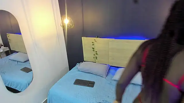 Snapshot of Dakkota_Fox chatting on November 20, 9:03 pm Dakkota Fox online show from November 20, 9:03 pm