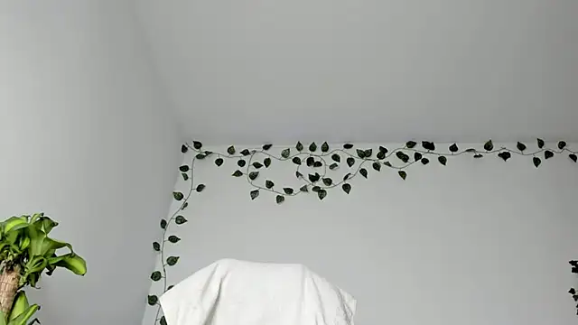 Snapshot of viankaa_miller chatting on March 9, 1:35 am viankaa miller online show from March 9, 1:35 am