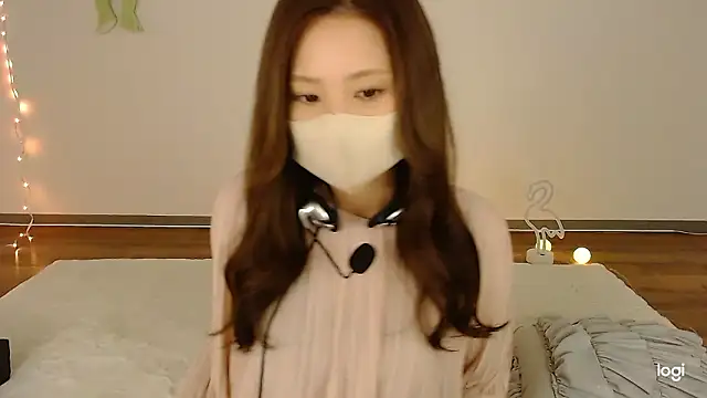 Snapshot of hinano_JP chatting on October 2, 2:07 am hinano JP online show from October 2, 2:07 am