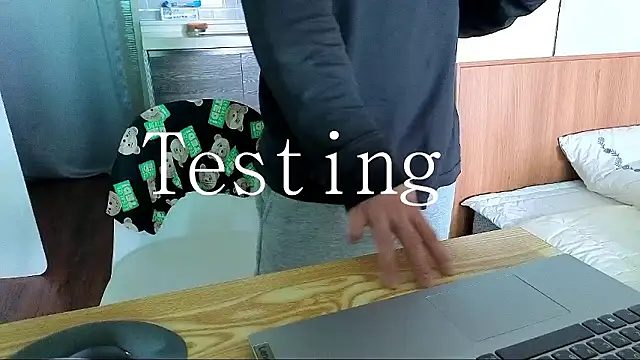 Snapshot of Doh728 chatting on December 5, 1:03 am Doh728 online show from December 5, 1:03 am