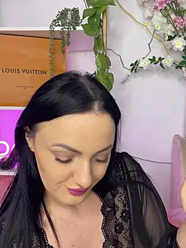 Snapshot of RaisaSalvi chatting on February 23, 4:46 pm RaisaSalvi online show from February 23, 4:46 pm