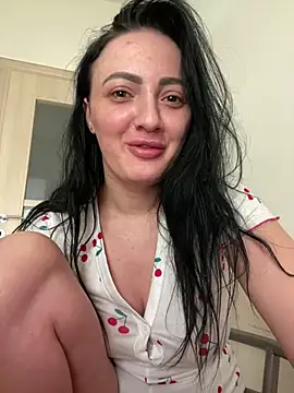 Snapshot of RaisaSalvi chatting on February 26, 5:28 pm RaisaSalvi online show from February 26, 5:28 pm