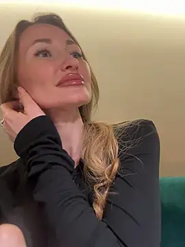 Sweet Pussy2024 online show from February 15, 6:33 pm