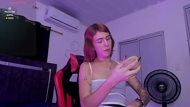 Nicol TransGirl online show from October 22, 3:18 am